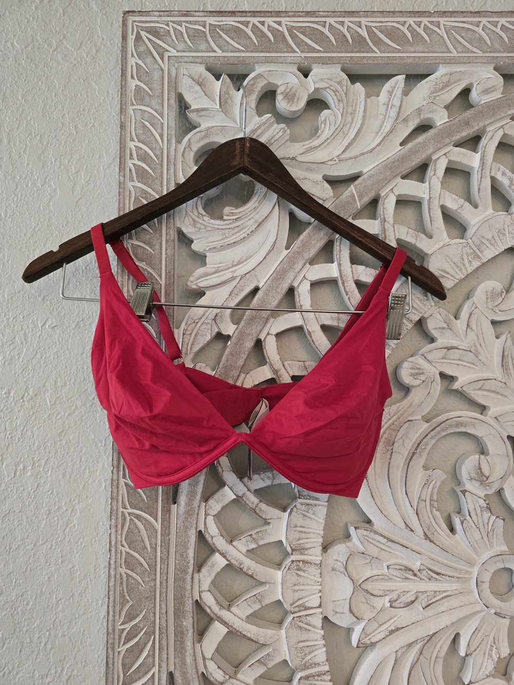 Victoria's Secret Women's 32DD Incredible By VS Unlined Plunge Bra Red New Sexy